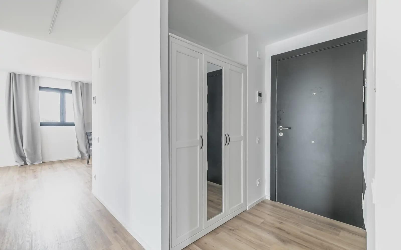 4 bedroom Flat for rent in Sant Boi de Llobregat with pool garage - € 2,700 (Ref: 9836775)
