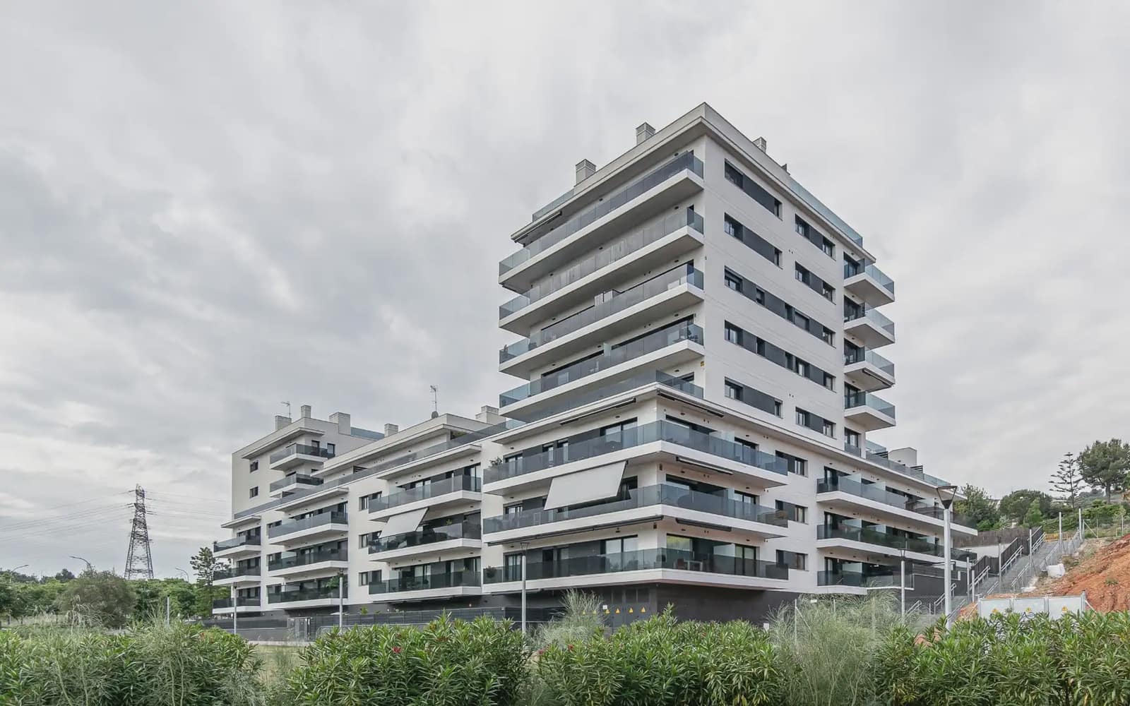 4 bedroom Flat for rent in Sant Boi de Llobregat with pool garage - € 2,700 (Ref: 9836775)