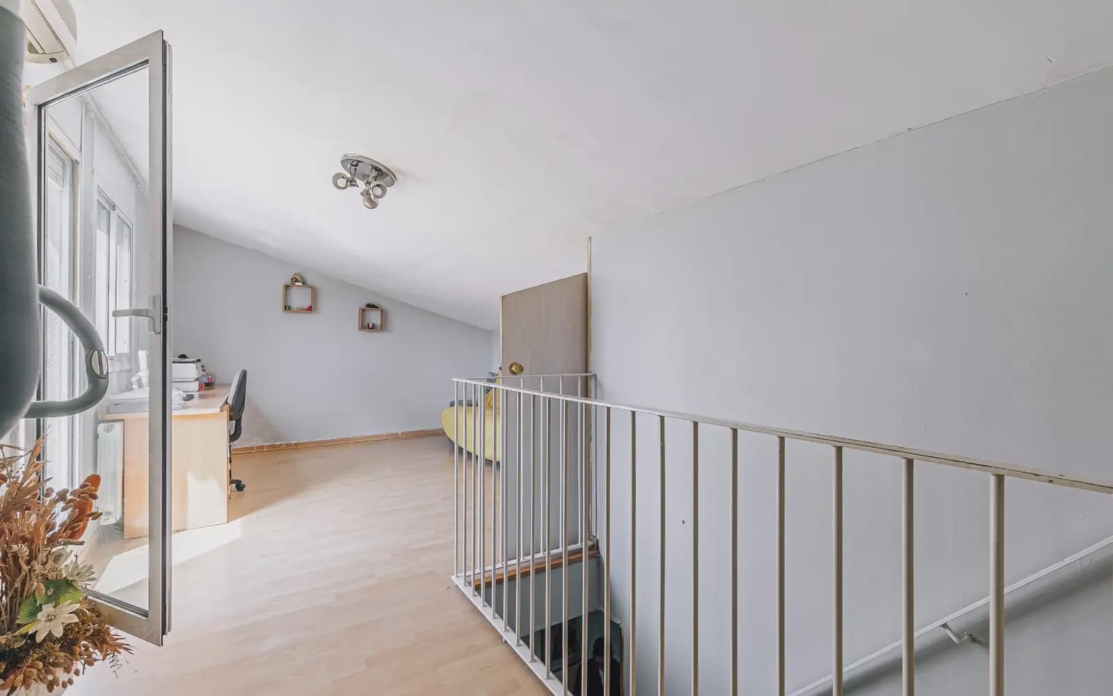 4 bedroom Villa for sale in Cervello with garage - € 565,000 (Ref: 9838695)