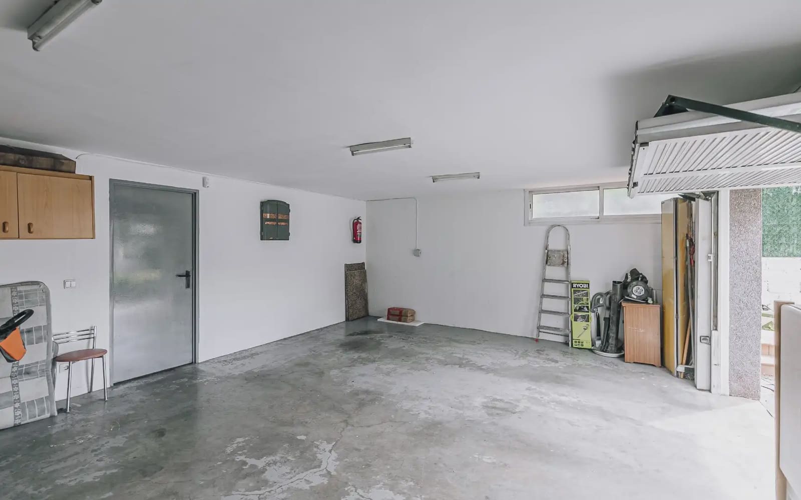 4 bedroom Villa for sale in Cervello with garage - € 565,000 (Ref: 9838695)