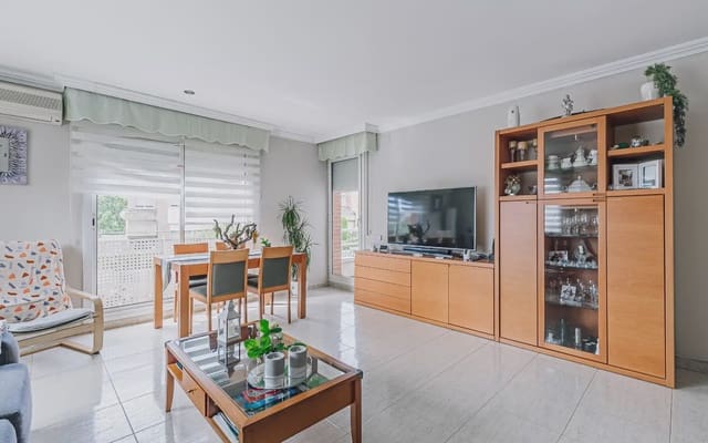 4 soveværelse Villa til salg i Cervelló med garage - € 565.000 (Ref: 9838695)