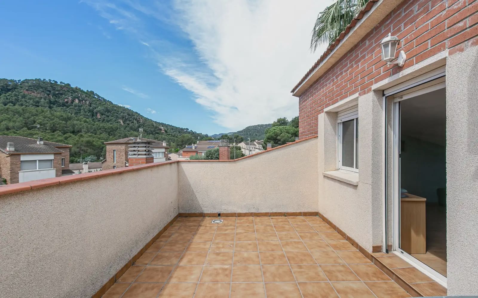 4 bedroom Villa for sale in Cervello with garage - € 565,000 (Ref: 9838695)