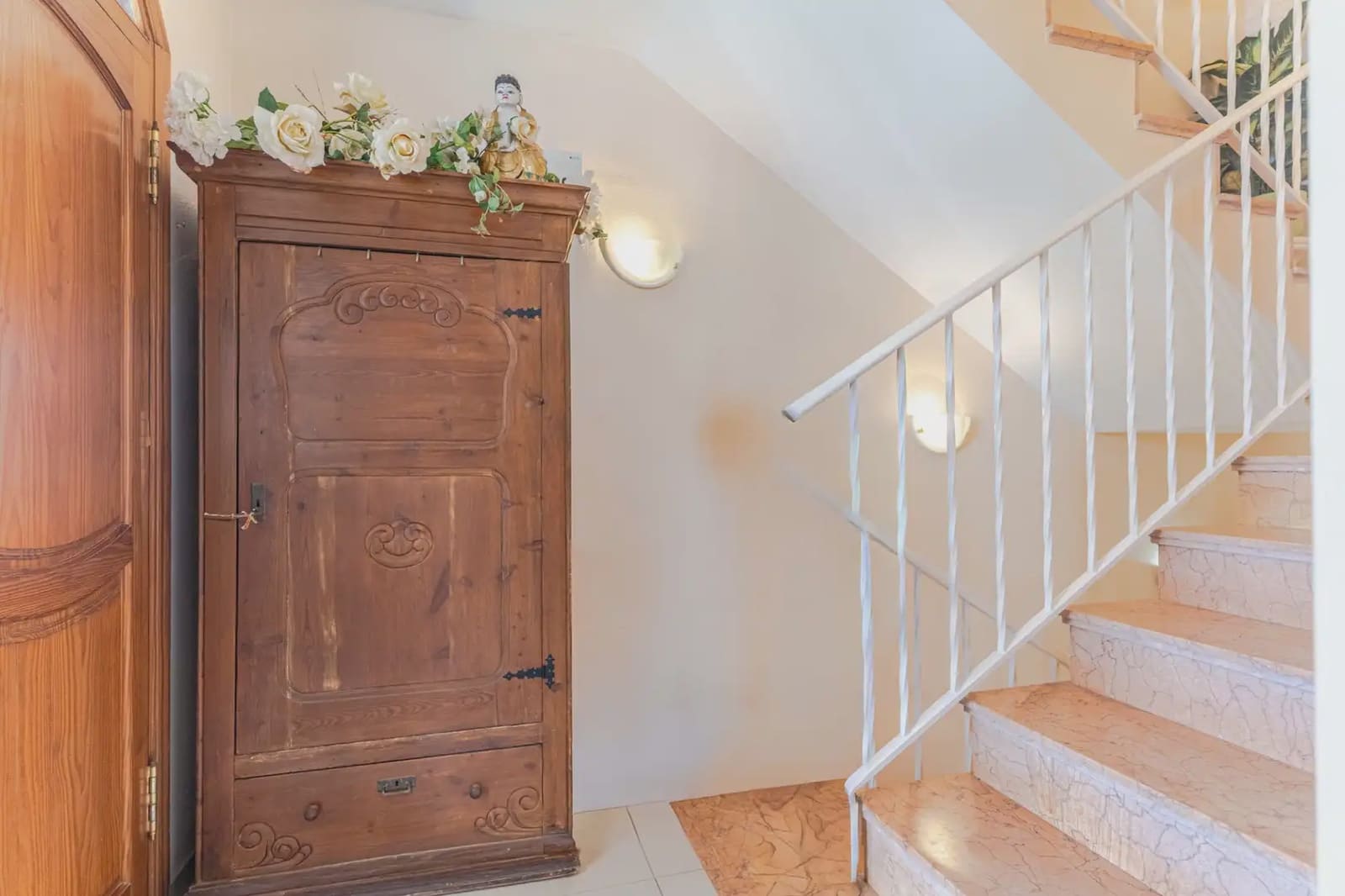 8 bedroom Villa for sale in Torrox with pool garage - € 1,100,000 (Ref: 9838696)
