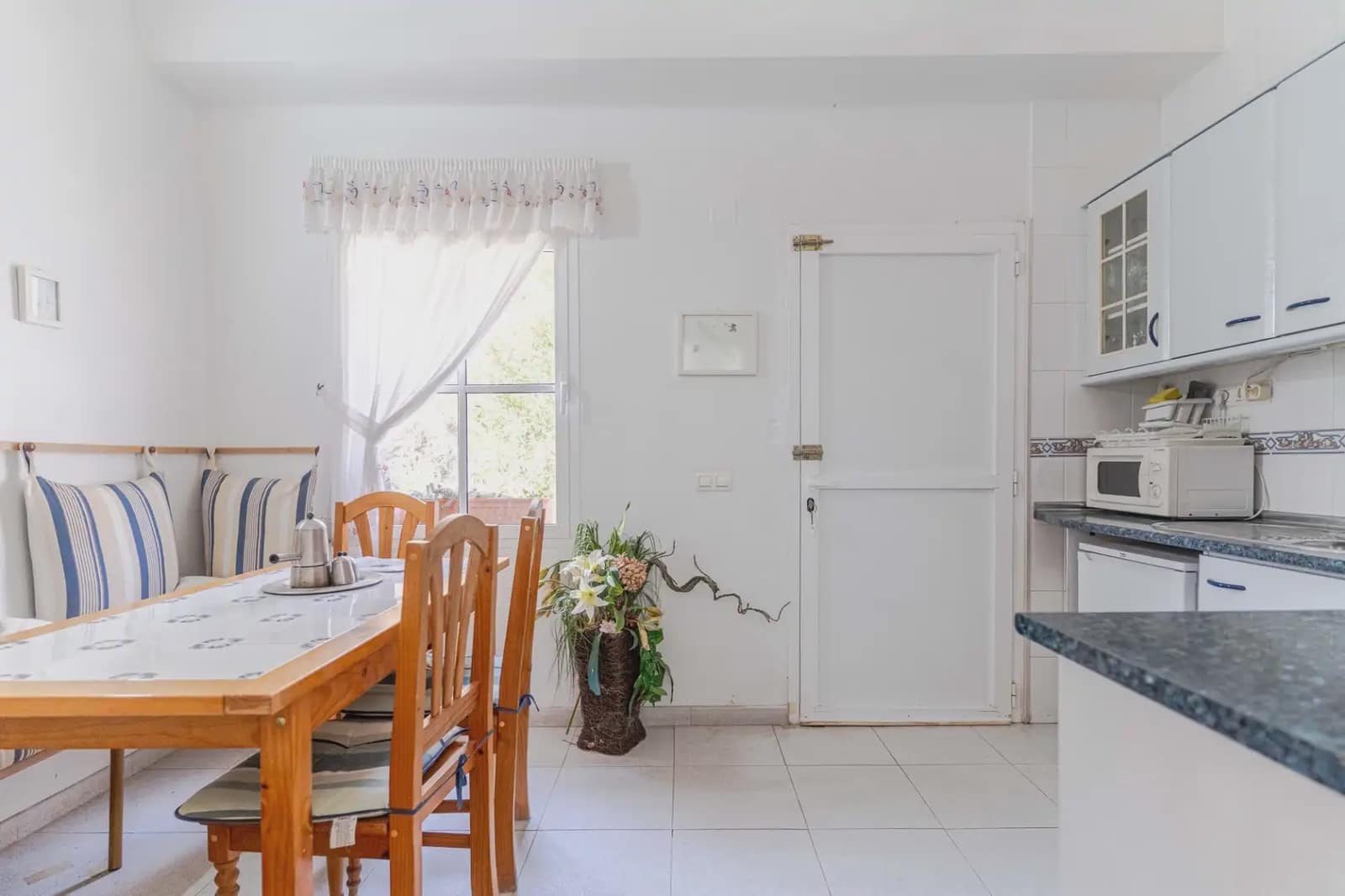 8 bedroom Villa for sale in Torrox with pool garage - € 1,100,000 (Ref: 9838696)
