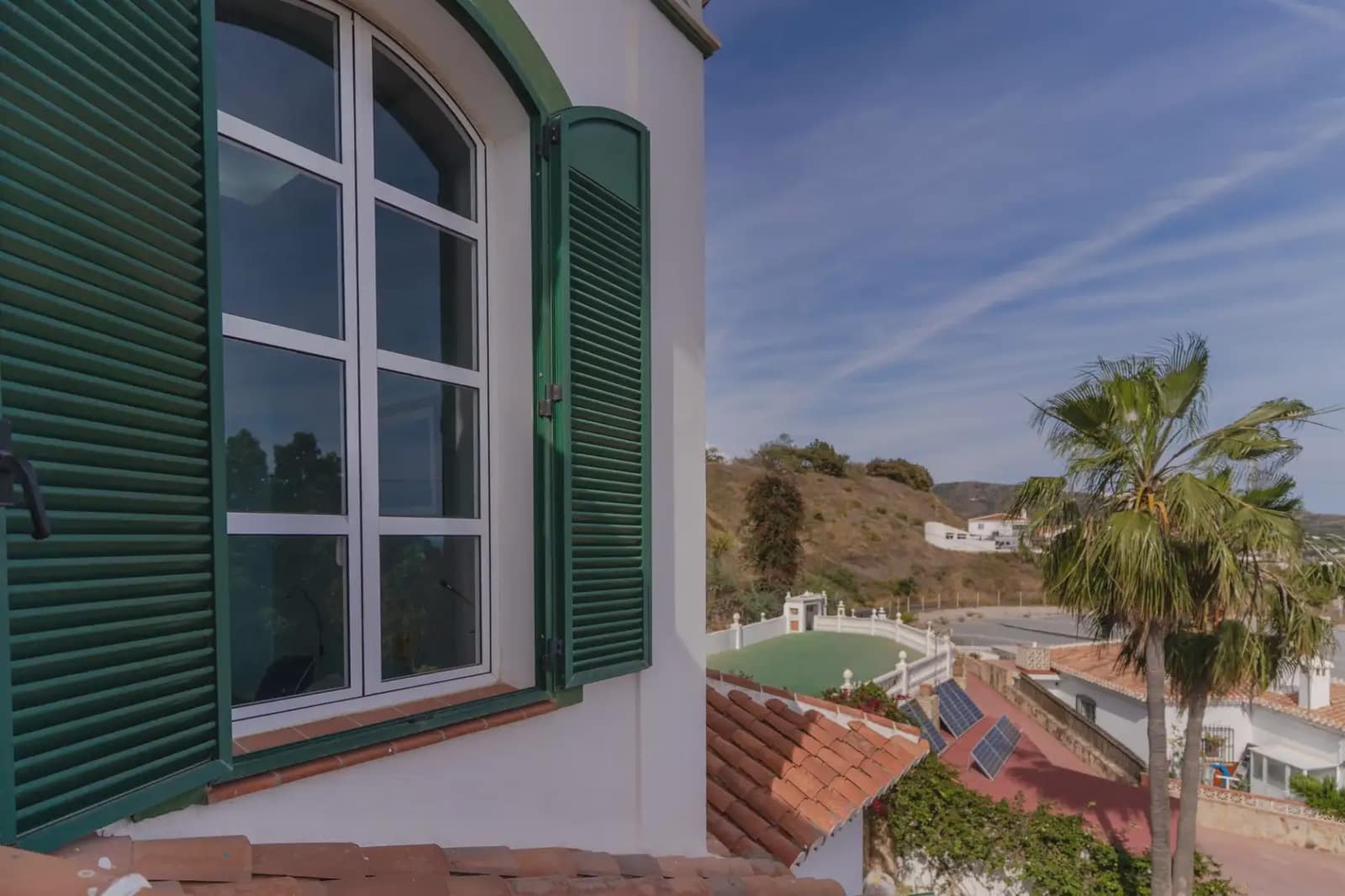 8 bedroom Villa for sale in Torrox with pool garage - € 1,100,000 (Ref: 9838696)
