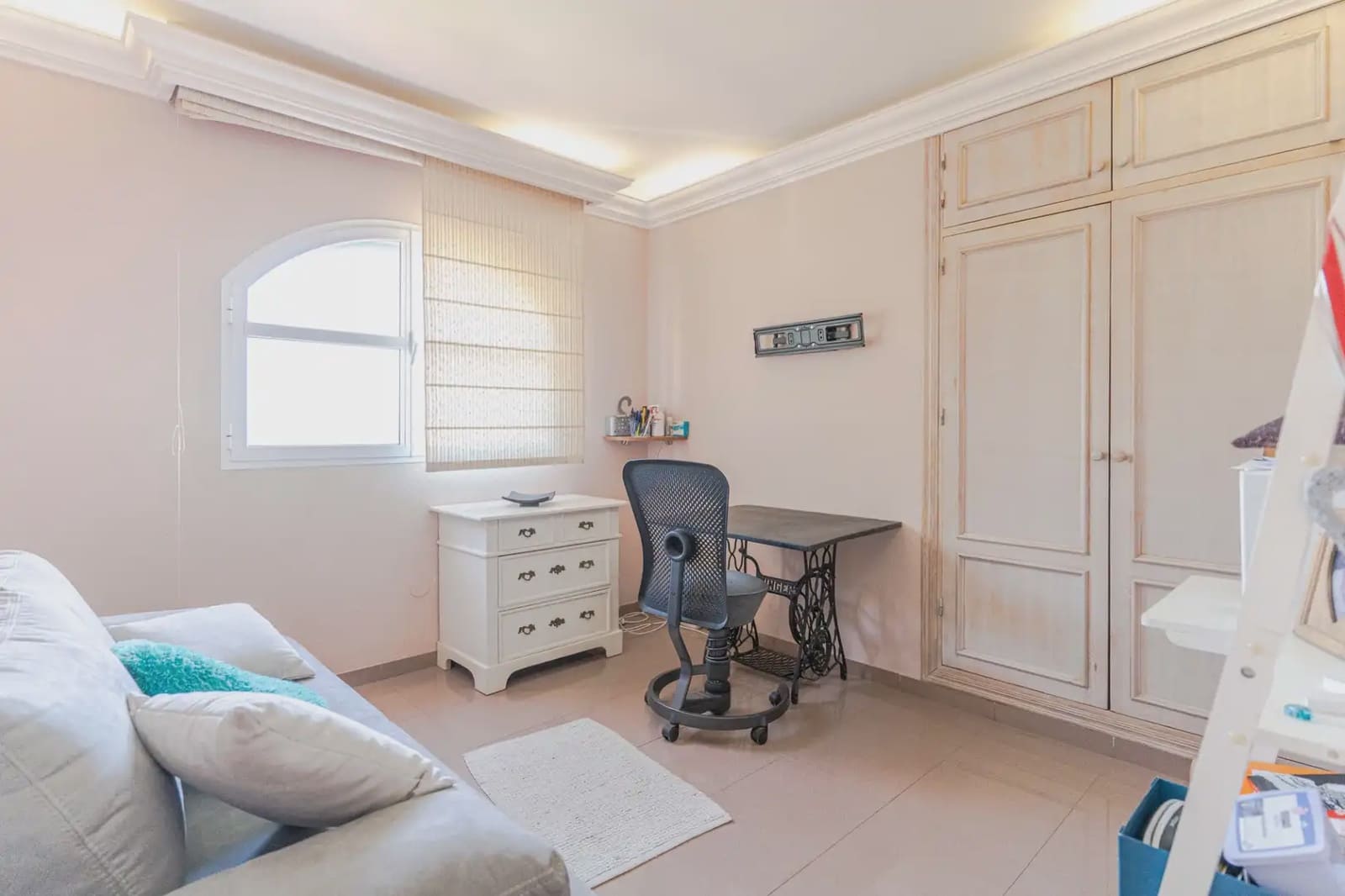 8 bedroom Villa for sale in Torrox with pool garage - € 1,100,000 (Ref: 9838696)