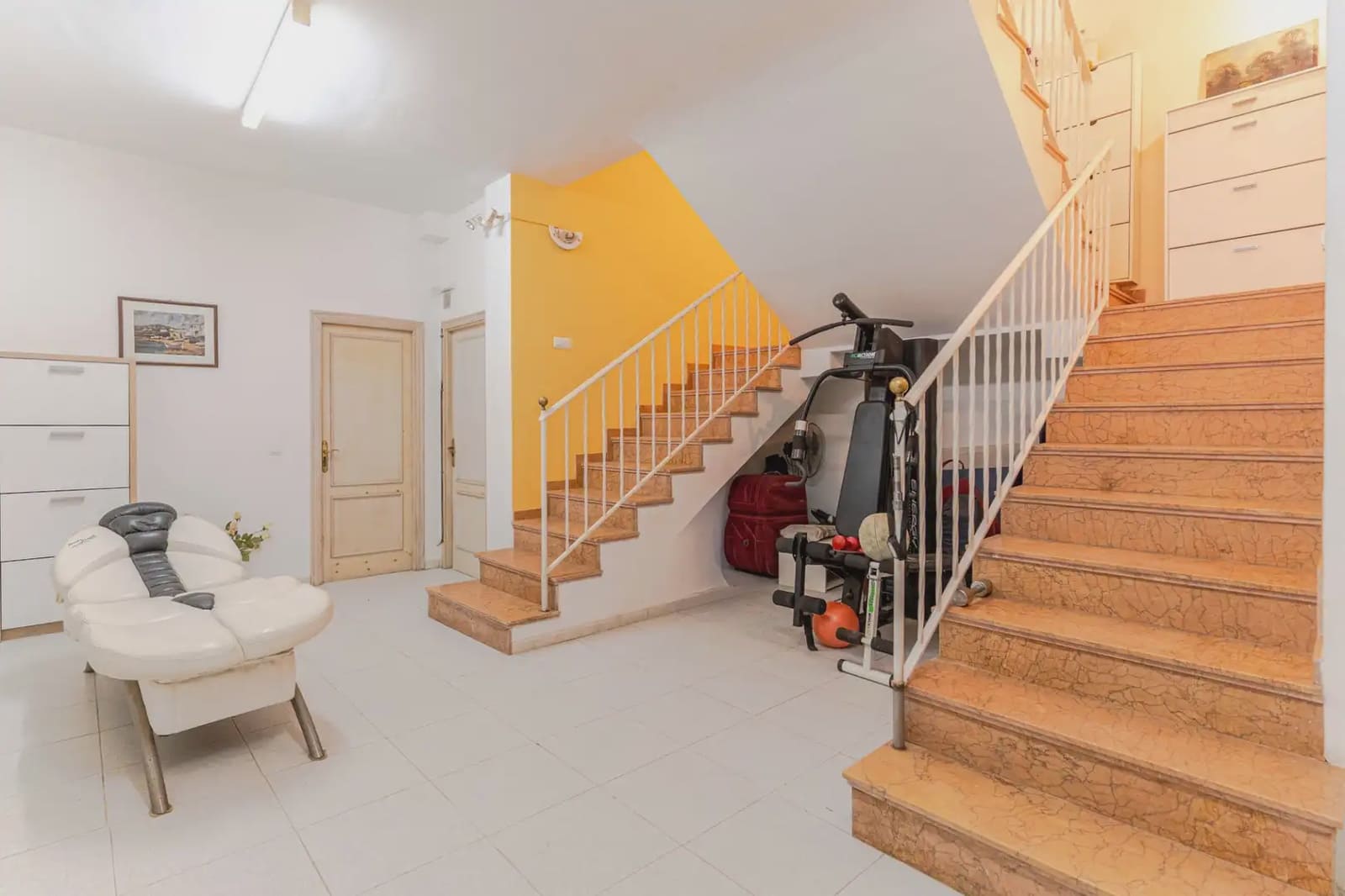 8 bedroom Villa for sale in Torrox with pool garage - € 1,100,000 (Ref: 9838696)