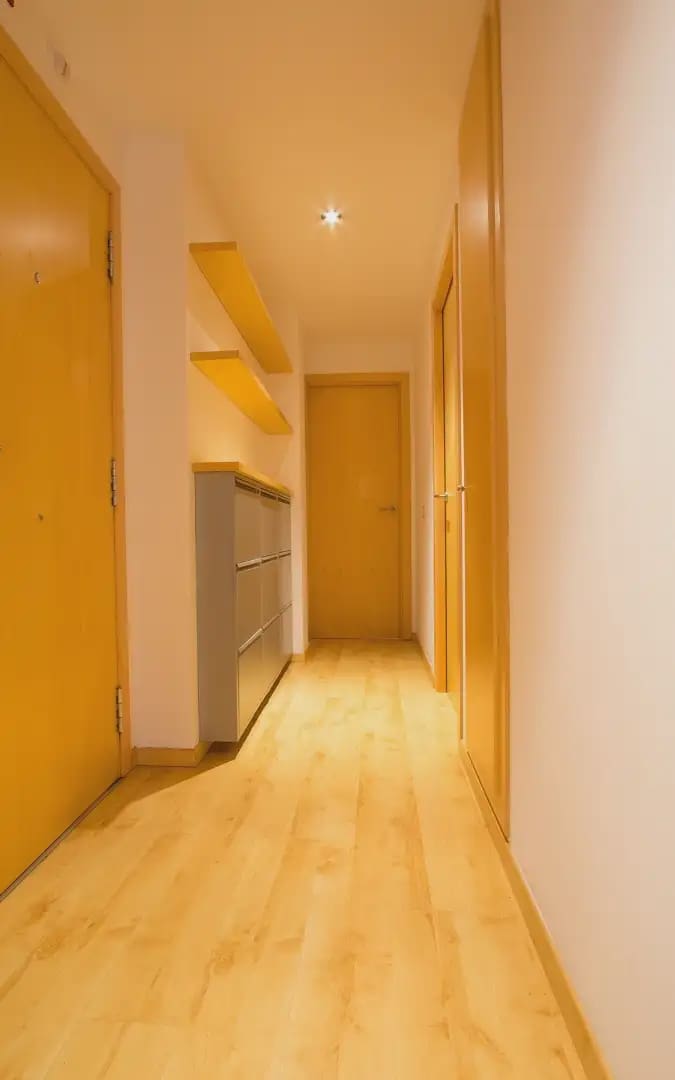 2 bedroom Flat for rent in Girona city - € 860 (Ref: 9844492)