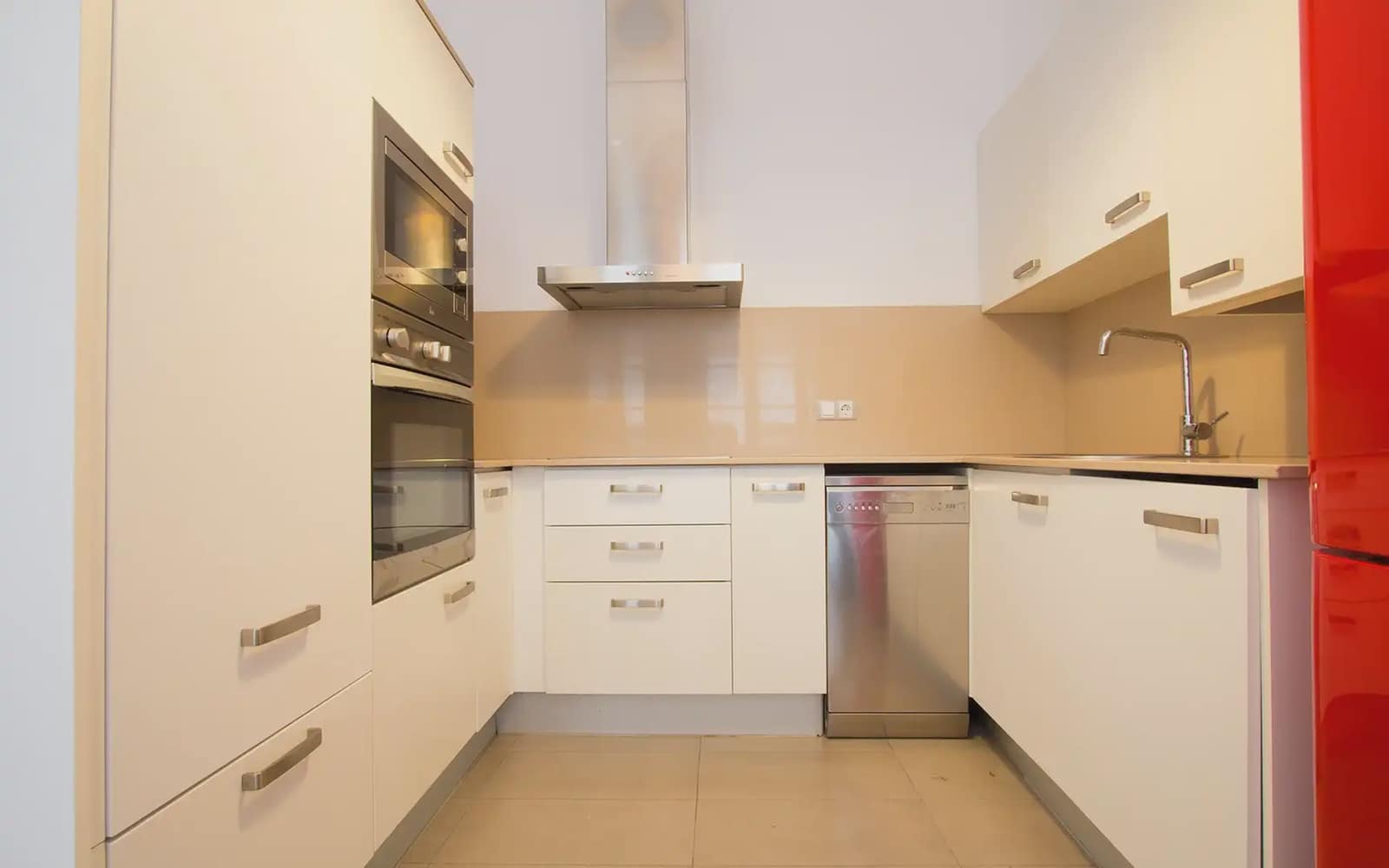 2 bedroom Flat for rent in Girona city - € 860 (Ref: 9844492)