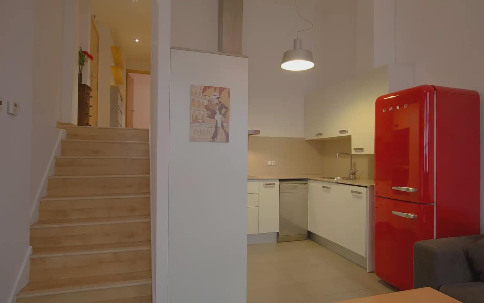 2 bedroom Flat for rent in Girona city - € 860 (Ref: 9844492)