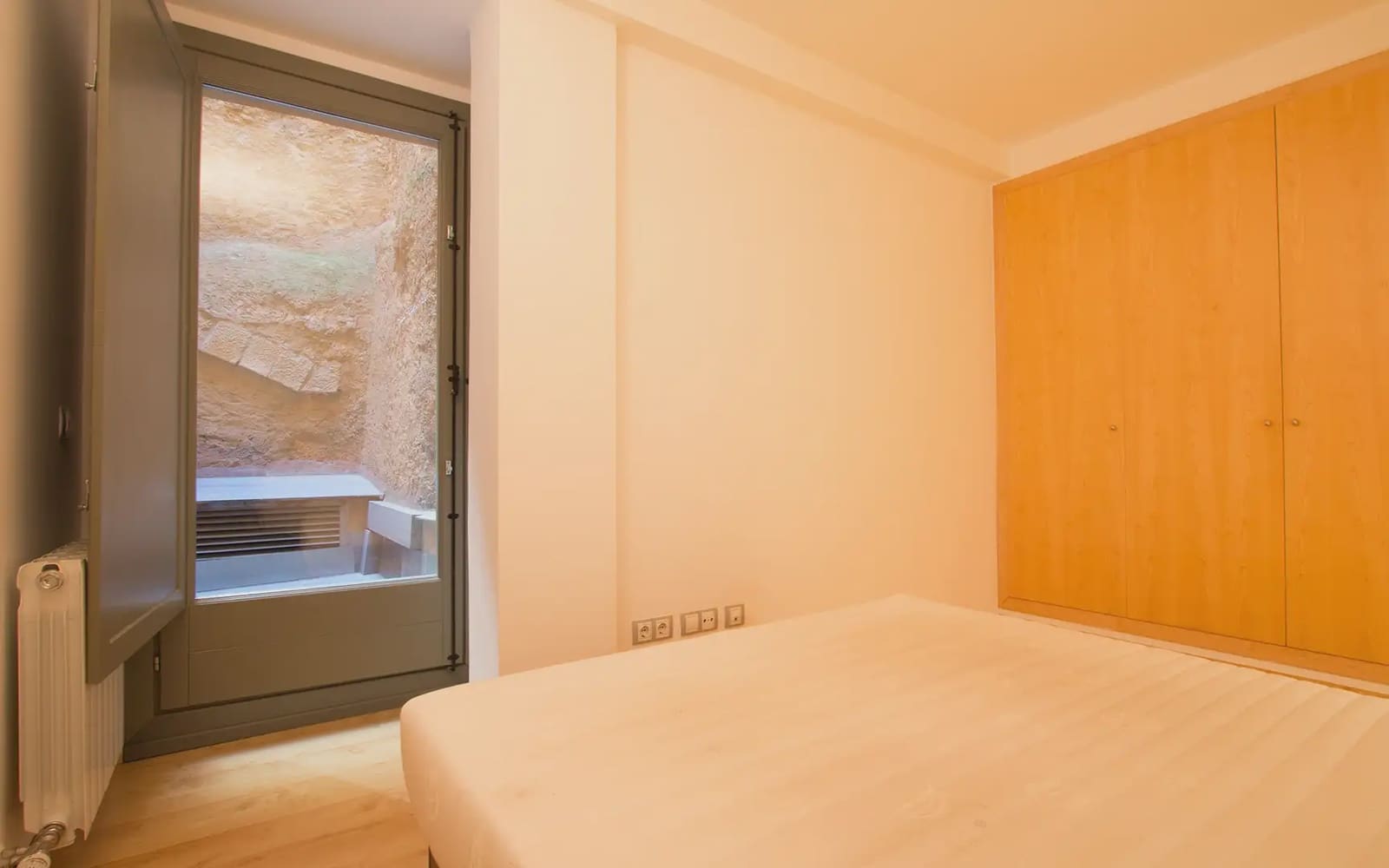 2 bedroom Flat for rent in Girona city - € 860 (Ref: 9844492)