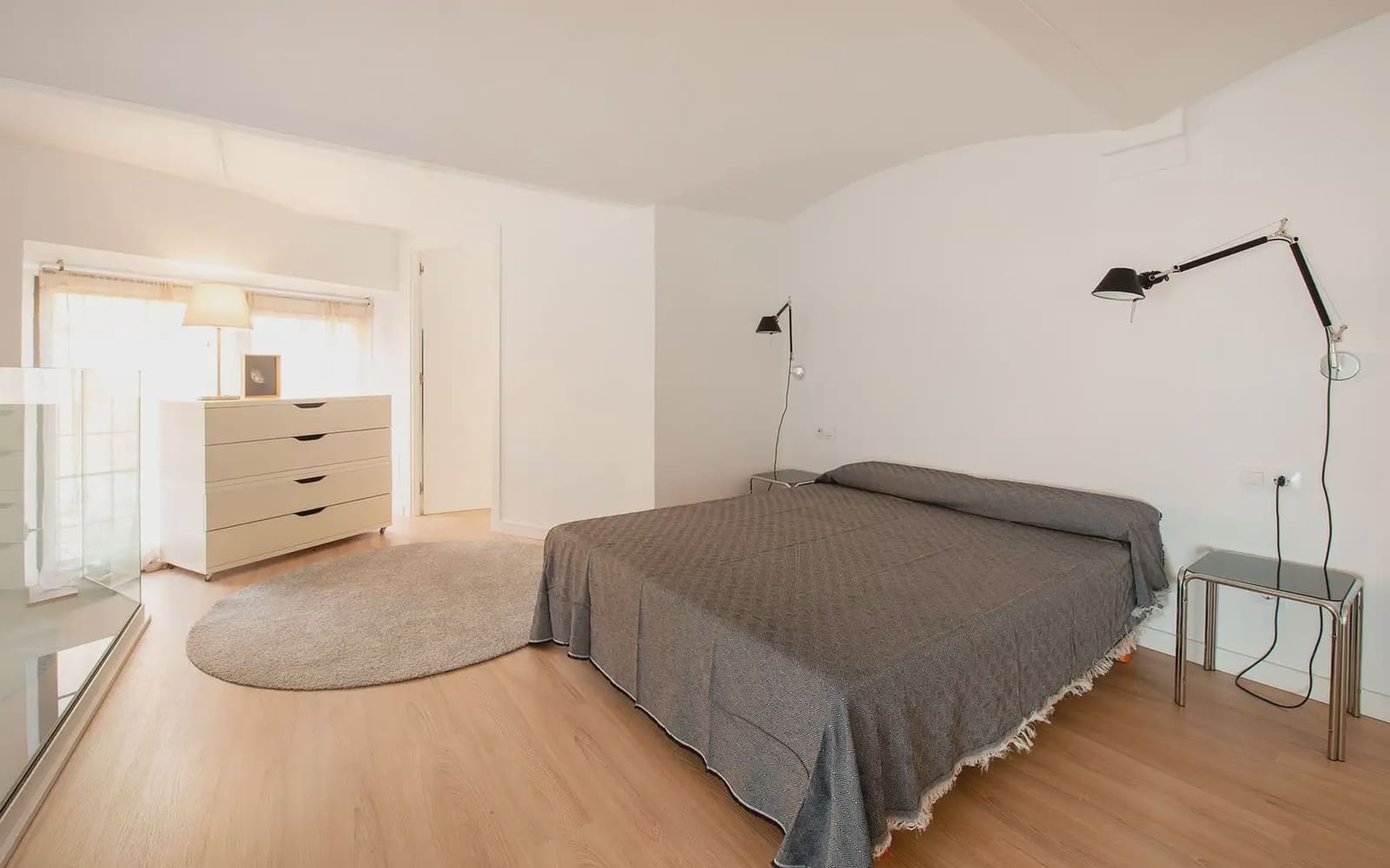 2 bedroom Loft for rent in Girona city - € 1,590 (Ref: 9844493)