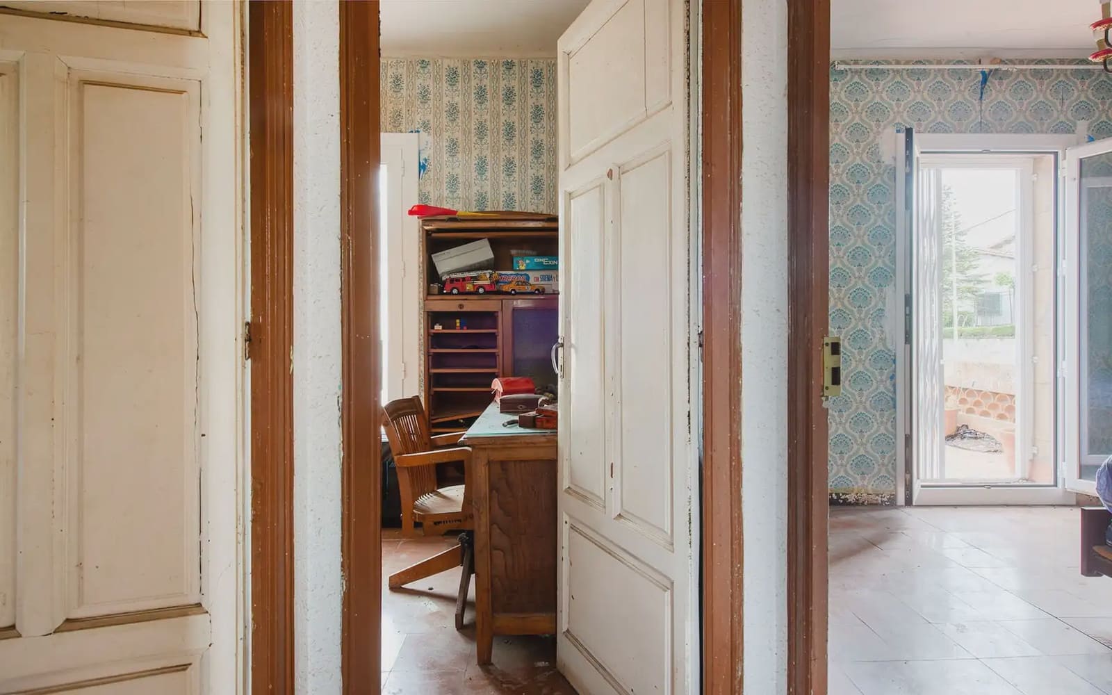 5 soveværelse Villa til salg i Sant Boi de Llobregat med garage - € 695.000 (Ref: 9854526)