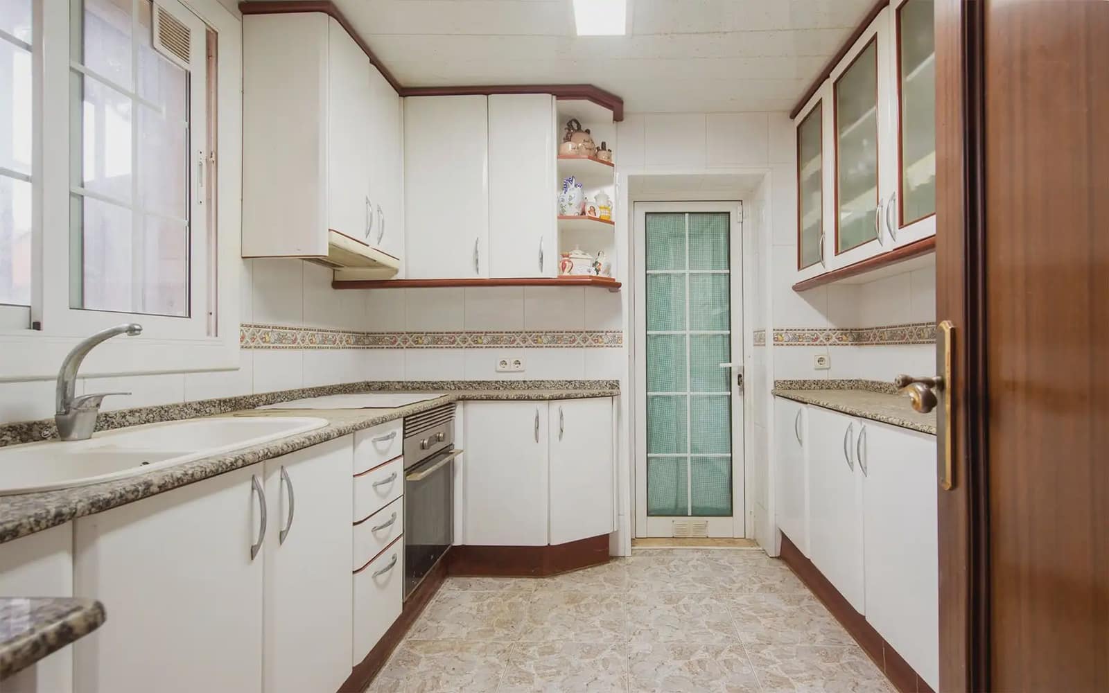 5 soveværelse Villa til salg i Sant Boi de Llobregat med garage - € 695.000 (Ref: 9854526)