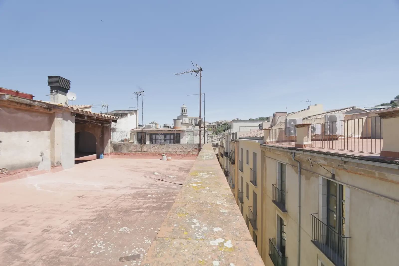 3 bedroom Penthouse for sale in Girona city - € 343,200 (Ref: 9854527)