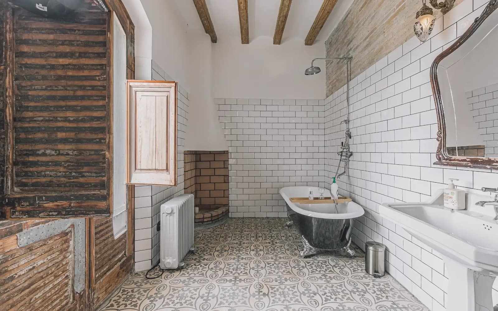 10 bedroom Finca/Country House for sale in Gelida with pool garage - € 1,490,000 (Ref: 9854635)