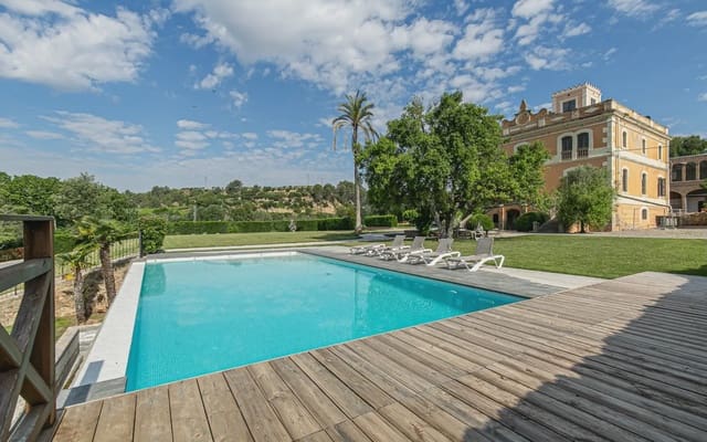 10 slaapkamer Finca/Landhuis te koop in Gelida met zwembad garage - € 1.490.000 (Ref: 9854635)