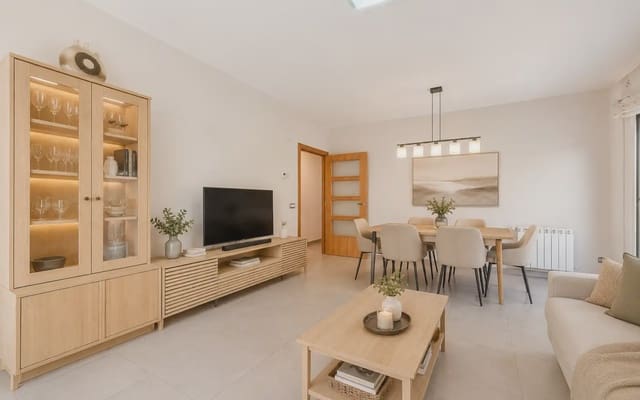 2 makuuhuone Asunto myytävänä paikassa Tordera - 219 000 € (Ref: 9860839)