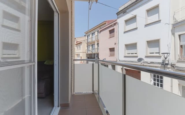 2 makuuhuone Asunto myytävänä paikassa Tordera - 219 000 € (Ref: 9860839)