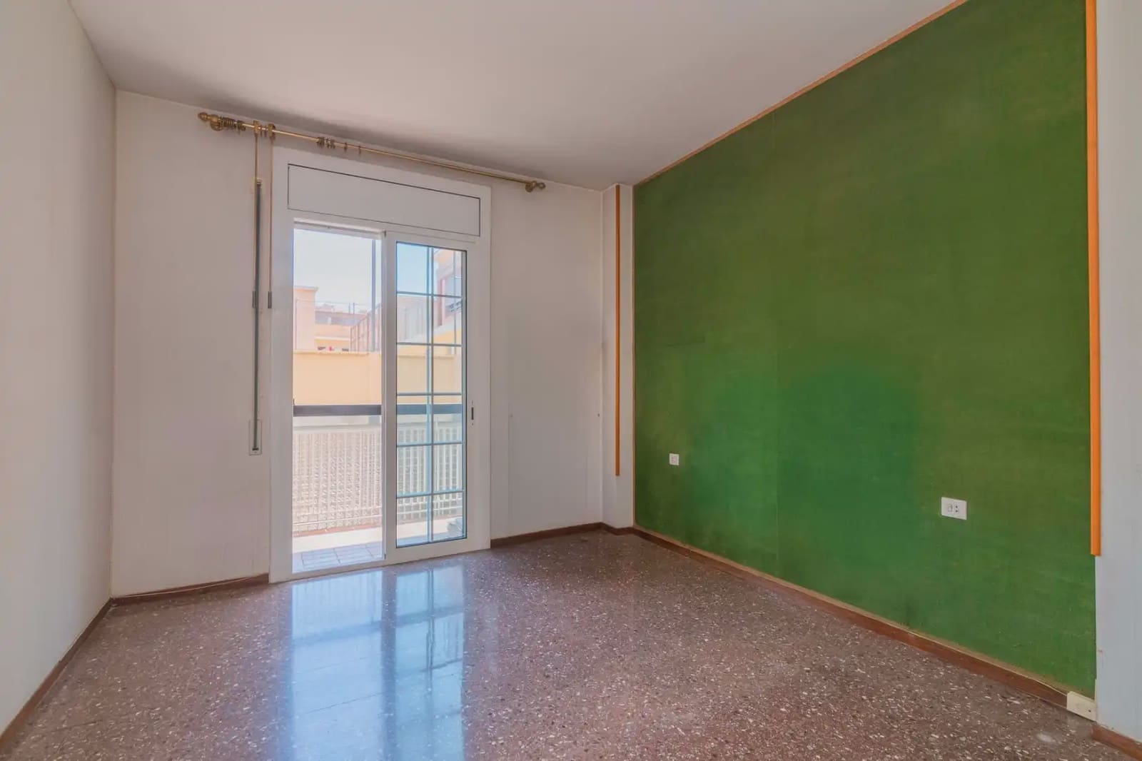 4 slaapkamer Flat te koop in Barcelona stad - € 640.000 (Ref: 9863854)