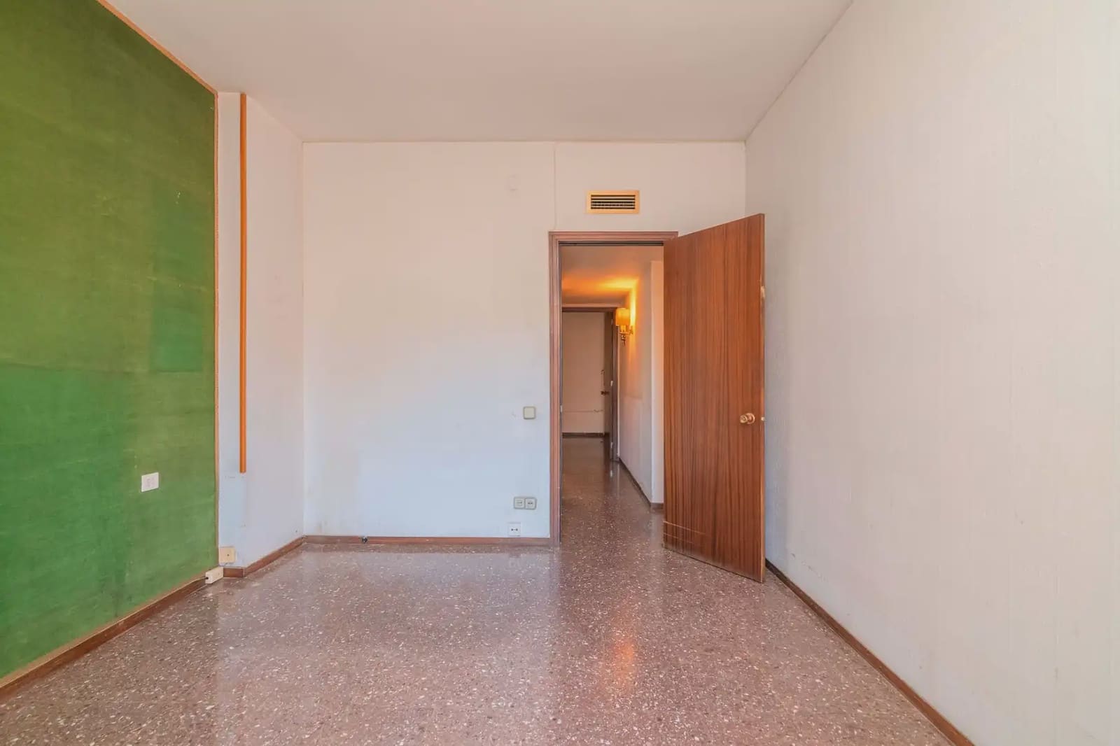 4 slaapkamer Flat te koop in Barcelona stad - € 640.000 (Ref: 9863854)