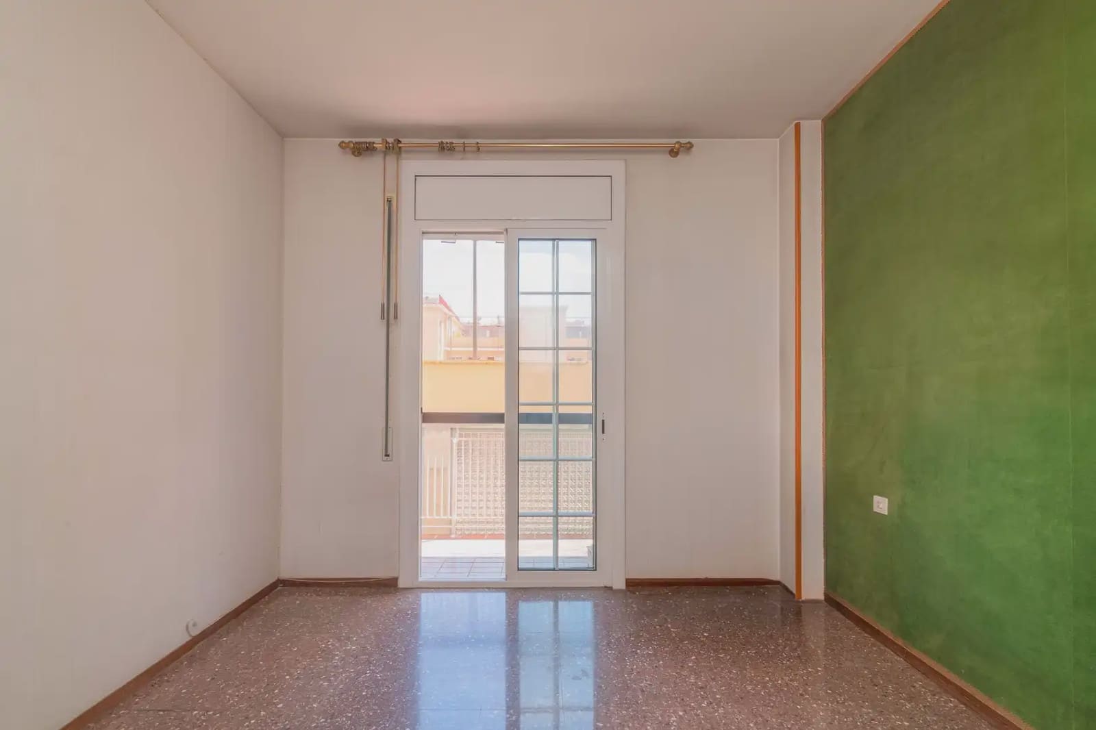 4 slaapkamer Flat te koop in Barcelona stad - € 640.000 (Ref: 9863854)
