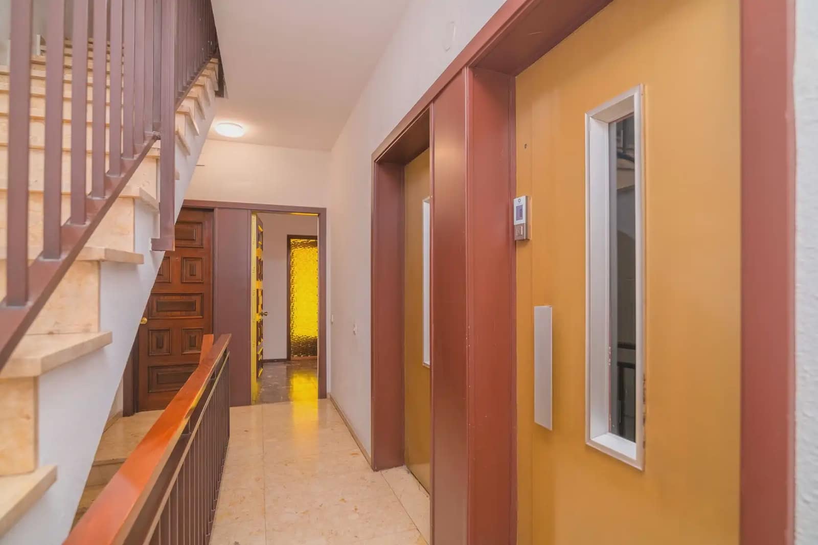 4 slaapkamer Flat te koop in Barcelona stad - € 640.000 (Ref: 9863854)