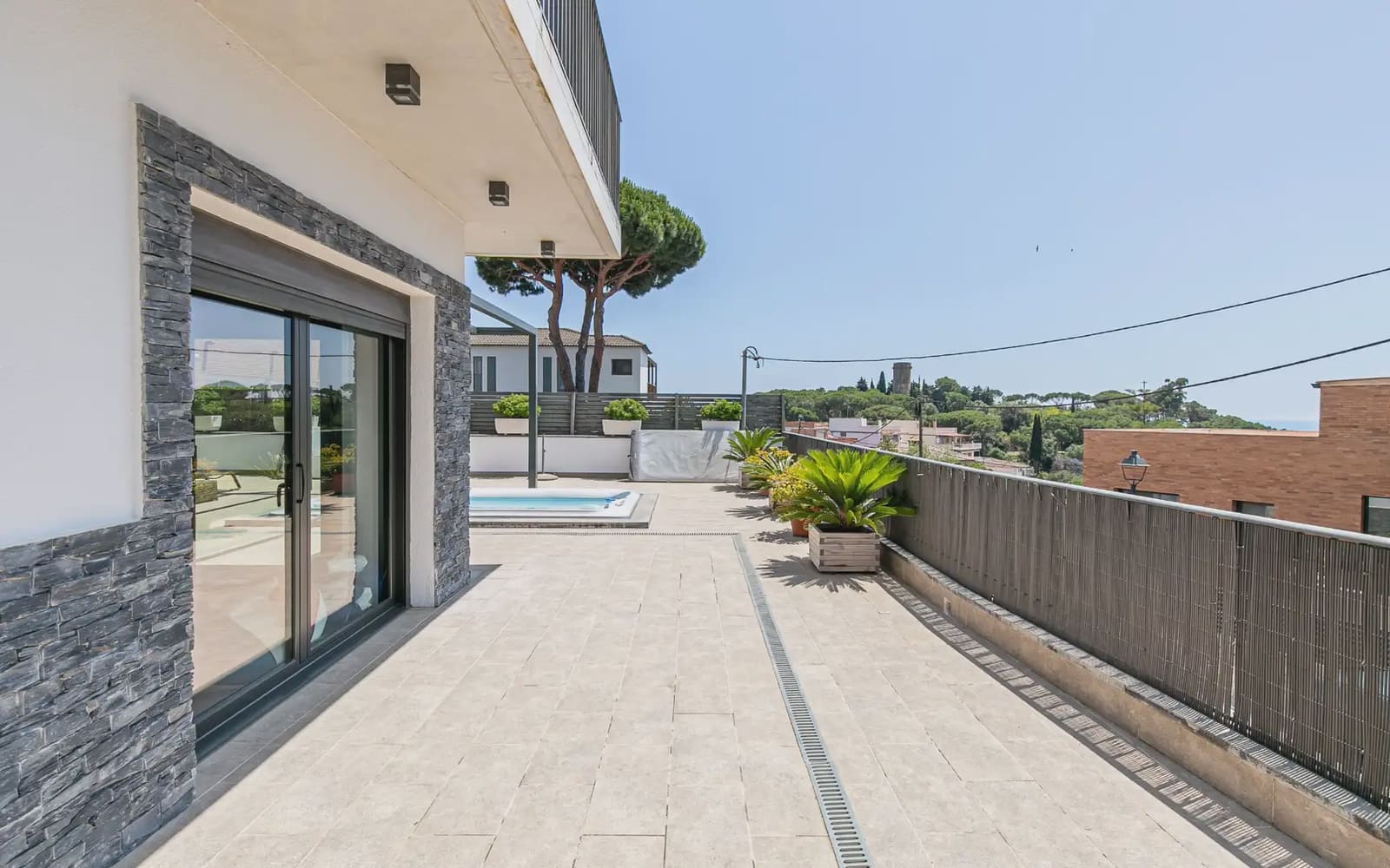 5 bedroom Villa for sale in Caldes d'Estrac with garage - € 1,190,000 (Ref: 9867502)