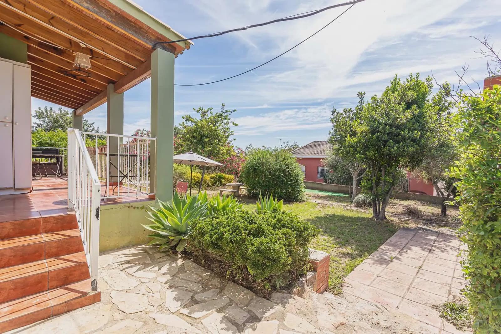 4 sovrum Villa till salu i La Pobla de Vallbona - 359 000 € (Ref: 9867942)
