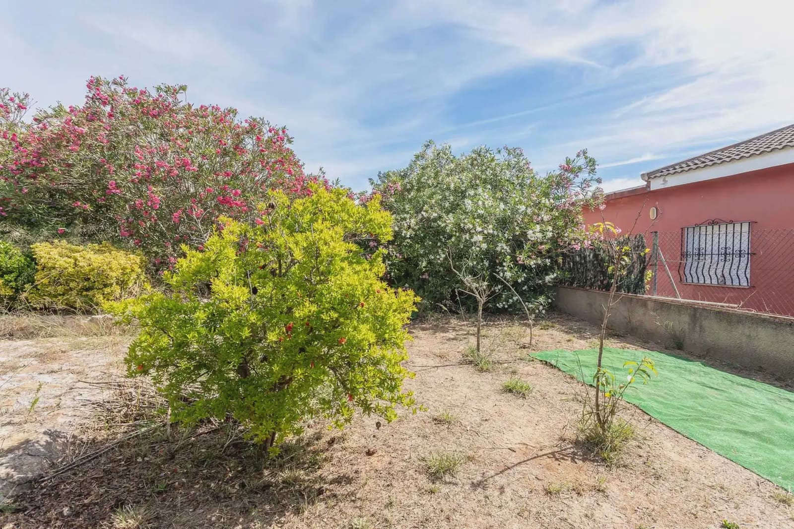 4 sovrum Villa till salu i La Pobla de Vallbona - 359 000 € (Ref: 9867942)