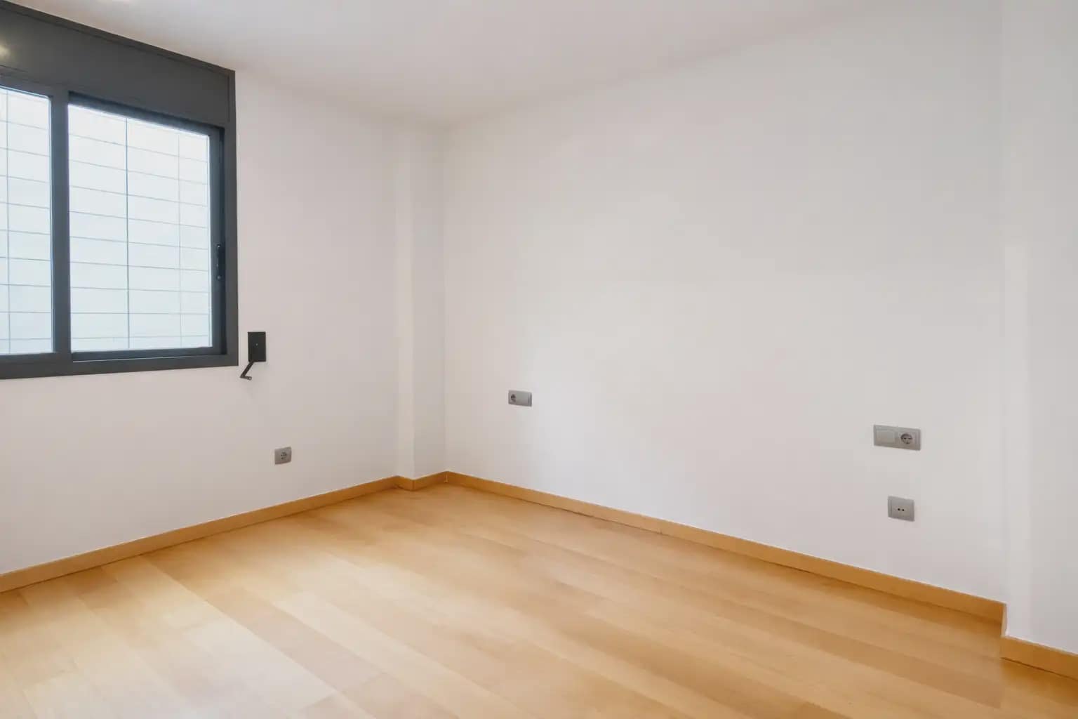 Piso de 2 habitaciones en Barcelona ciudad en alquiler con piscina garaje - 1.991 € (Ref: 9872427)
