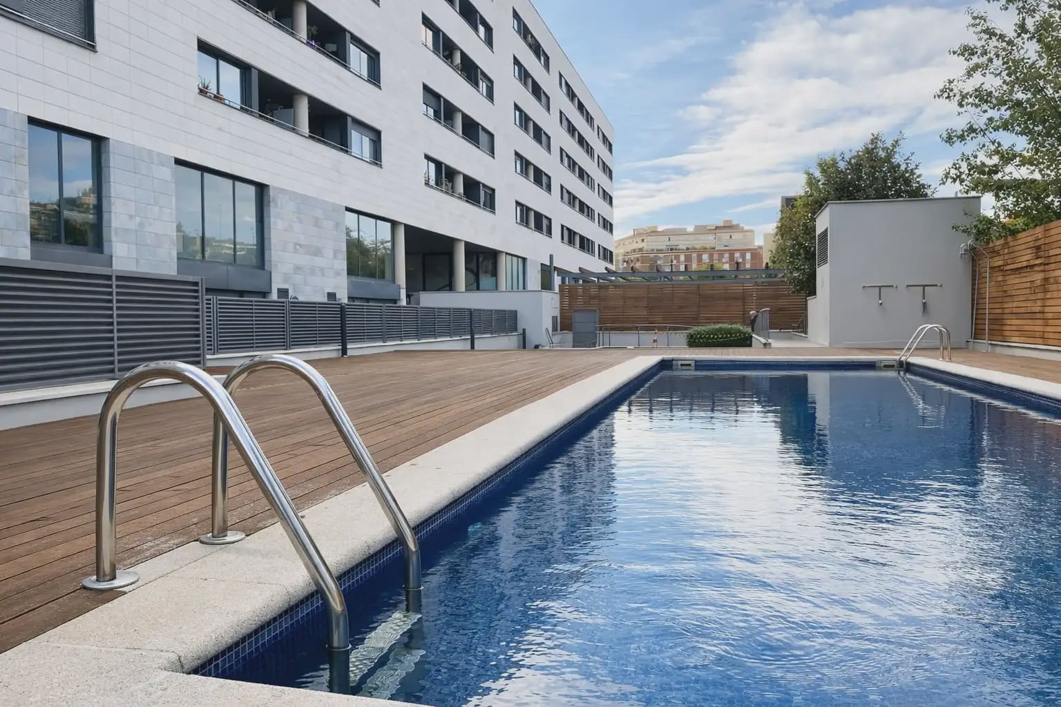 Piso de 2 habitaciones en Barcelona ciudad en alquiler con piscina garaje - 1.991 € (Ref: 9872427)