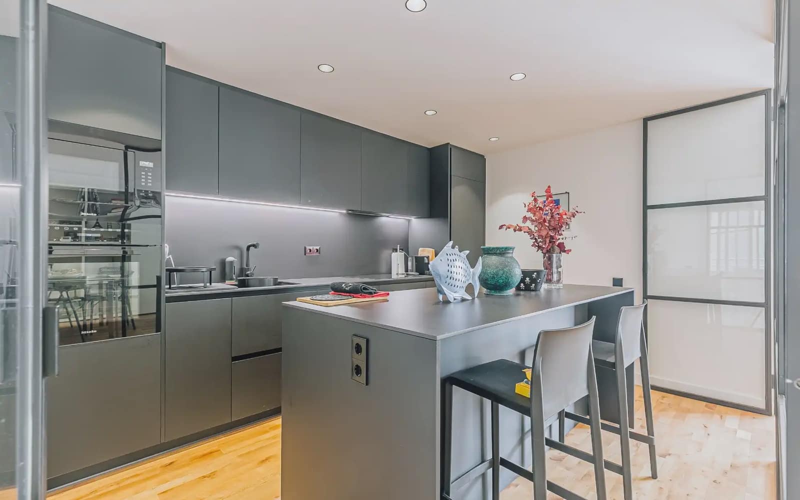3 slaapkamer Flat te koop in Barcelona stad - € 850.000 (Ref: 9877471)
