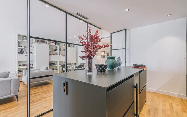 3 slaapkamer Flat te koop in Sant Gervasi - Galvany, Barcelona stad - € 850.000 (Ref: 9877471)