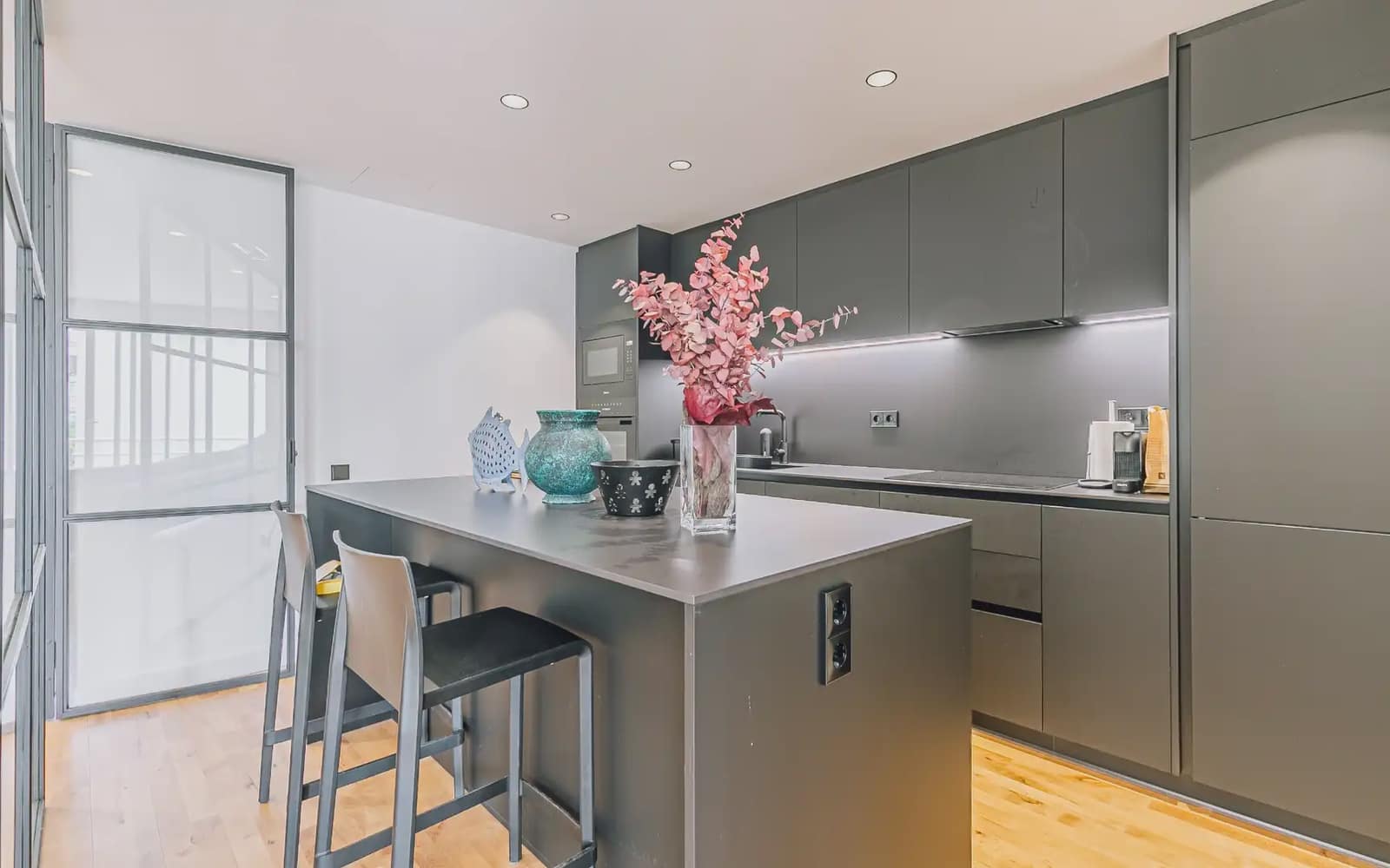 3 slaapkamer Flat te koop in Barcelona stad - € 850.000 (Ref: 9877471)
