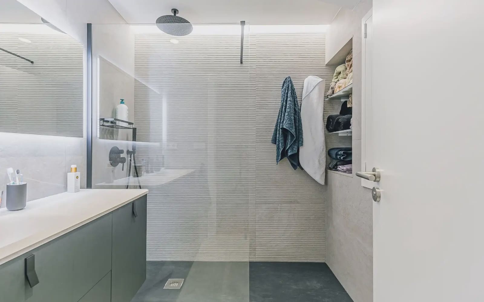 3 slaapkamer Flat te koop in Barcelona stad - € 850.000 (Ref: 9877471)