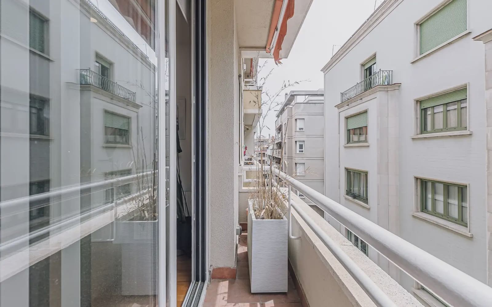 3 slaapkamer Flat te koop in Barcelona stad - € 850.000 (Ref: 9877471)