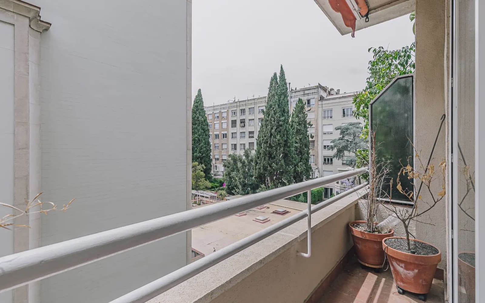 3 slaapkamer Flat te koop in Barcelona stad - € 850.000 (Ref: 9877471)
