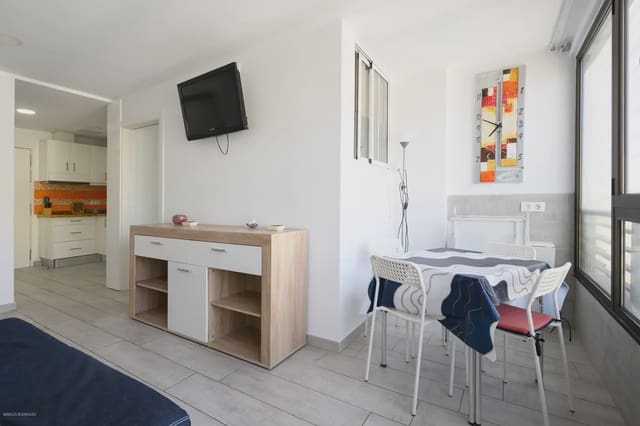 1 makuuhuone Asunto vuokrattavana paikassa Santa Catalina - Canteras, Las Palmas de Gran Canaria - 800 € (Ref: 9877472)
