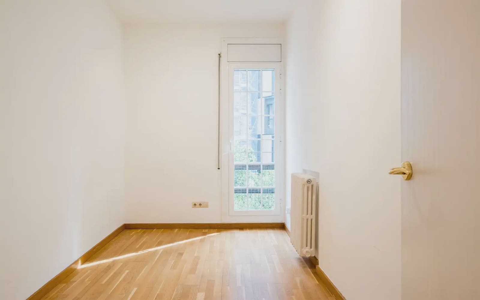 4 makuuhuone Asunto myytävänä paikassa Barcelona kaupunki mukana 
autotalli - 990 000 € (Ref: 9885220)