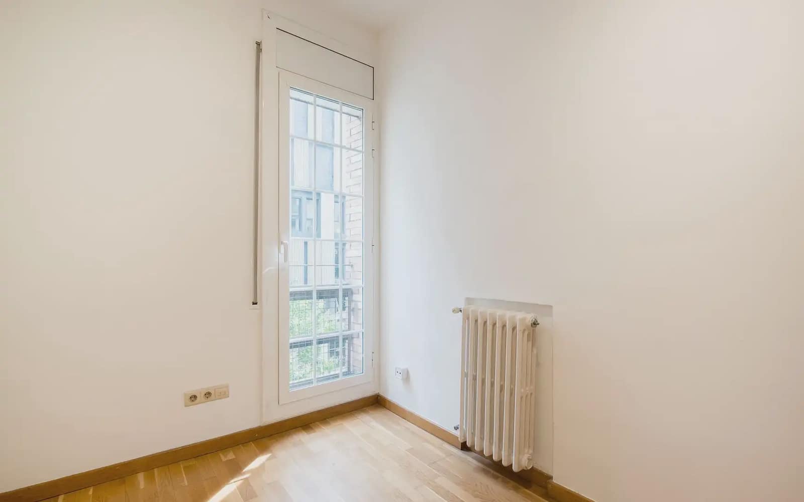 4 makuuhuone Asunto myytävänä paikassa Barcelona kaupunki mukana 
autotalli - 990 000 € (Ref: 9885220)