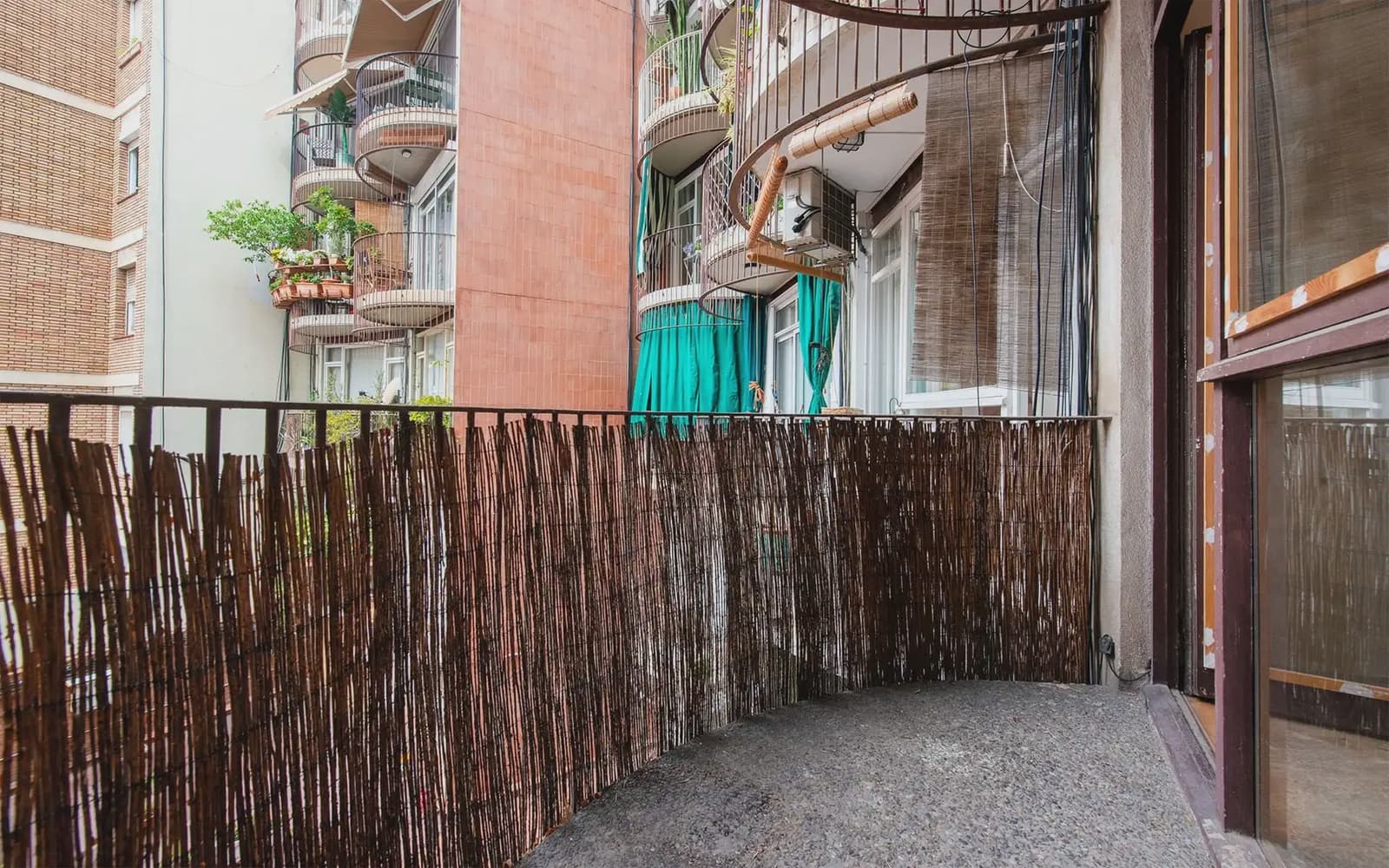4 makuuhuone Asunto myytävänä paikassa Barcelona kaupunki mukana 
autotalli - 990 000 € (Ref: 9885220)
