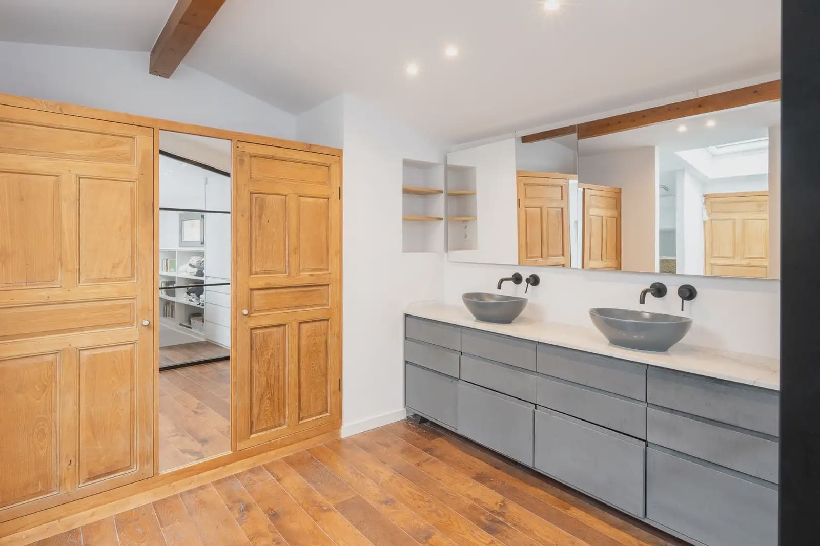 5 soveværelse Villa til salg i Barcelona by med swimmingpool - € 2.600.000 (Ref: 9889061)