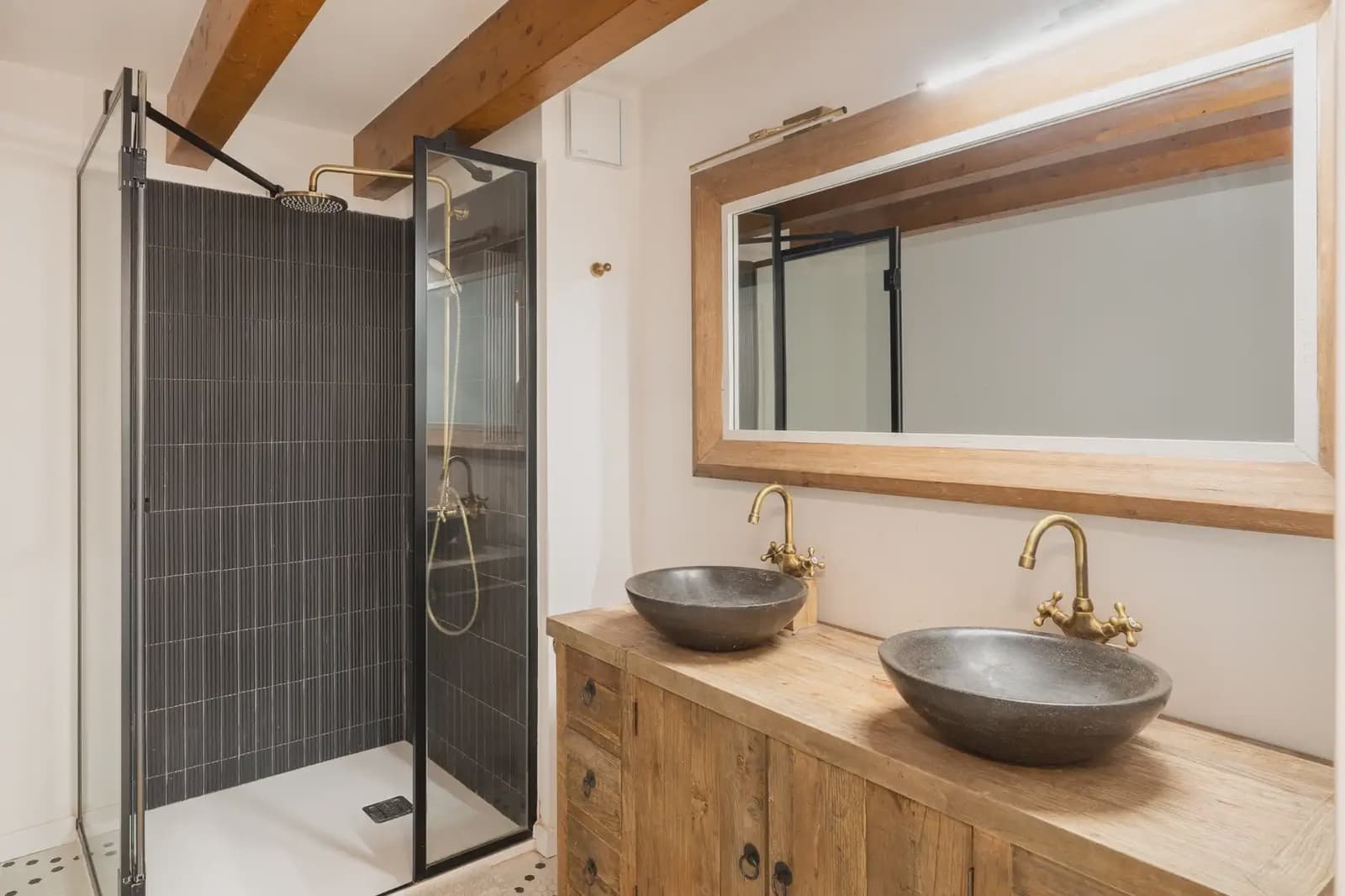 5 soveværelse Villa til salg i Barcelona by med swimmingpool - € 2.600.000 (Ref: 9889061)