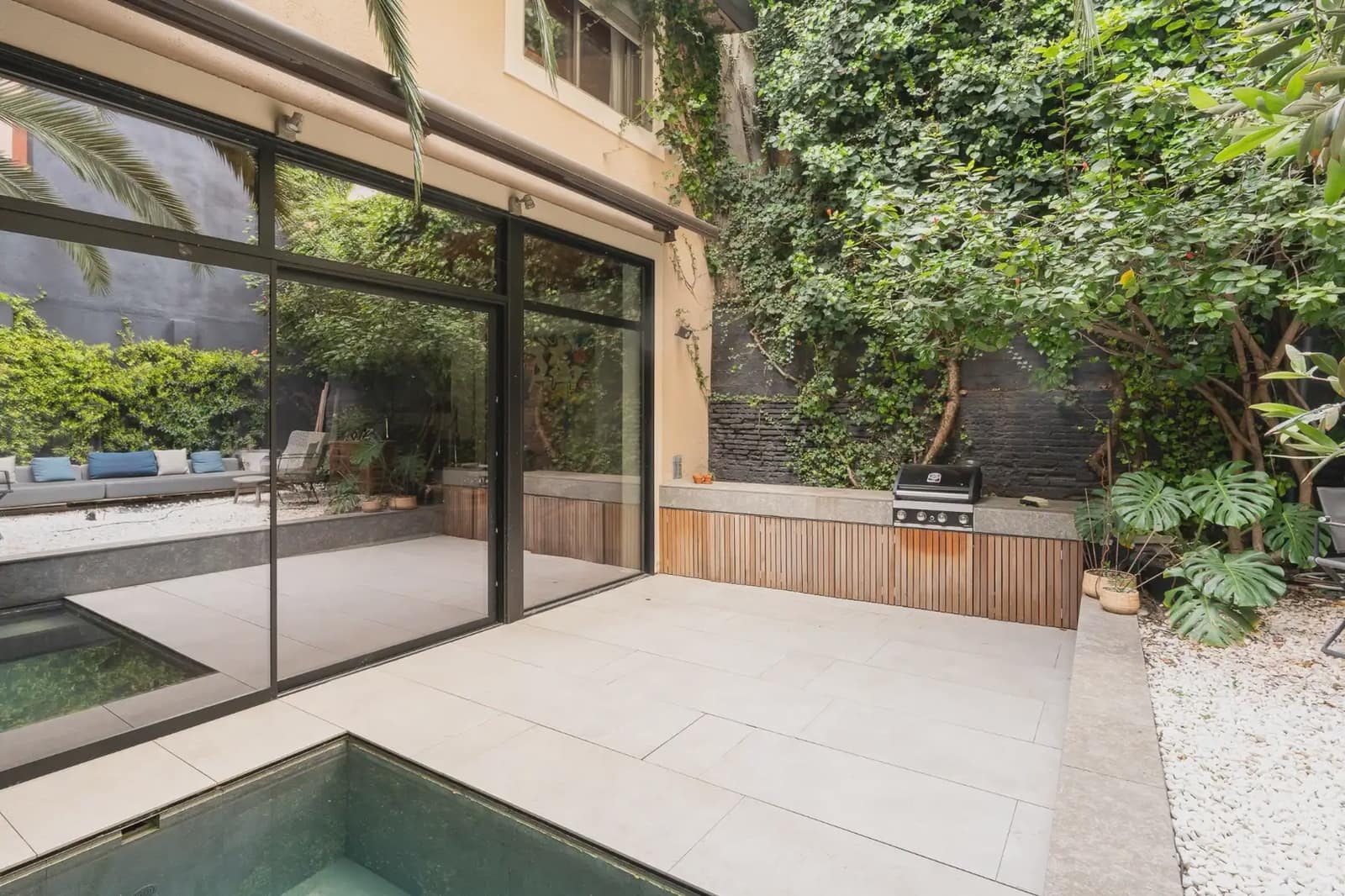 5 soveværelse Villa til salg i Barcelona by med swimmingpool - € 2.600.000 (Ref: 9889061)