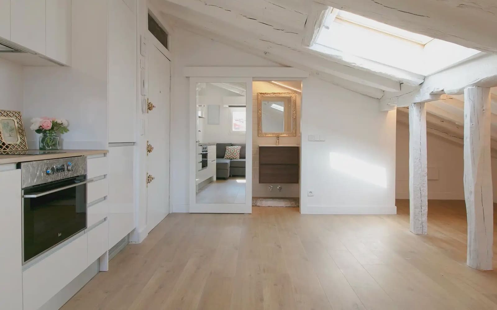 1 soverom Studio til leie i Madrid by - € 850 (Ref: 9889170)