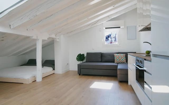 1 soverom Studio til leie i Embajadores, Madrid by - € 850 (Ref: 9889170)