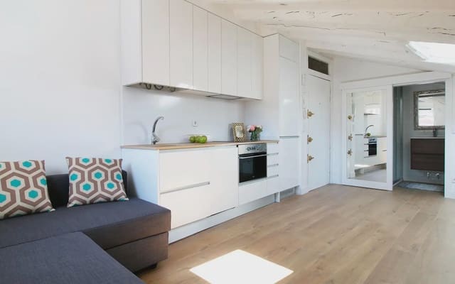 1 soverom Studio til leie i Embajadores, Madrid by - € 850 (Ref: 9889170)