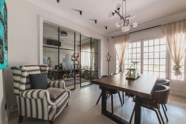 4 camera da letto Appartamento in vendita in L'Antiga Esquerra de L'Eixample, Barcelona città con garage - 1.695.000 € (Rif: 9890629)