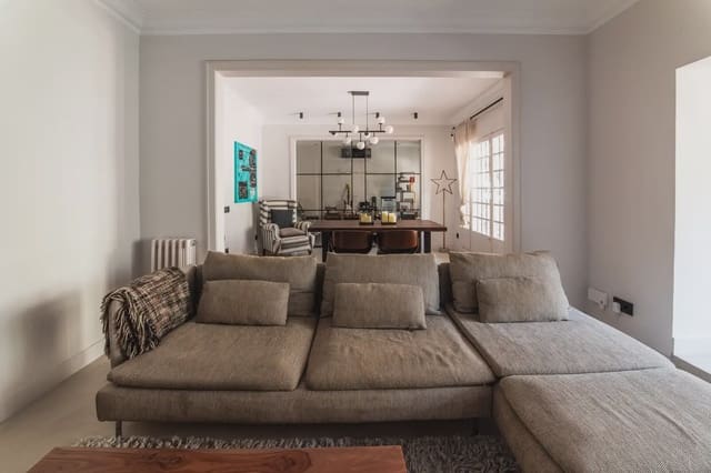 4 camera da letto Appartamento in vendita in L'Antiga Esquerra de L'Eixample, Barcelona città con garage - 1.695.000 € (Rif: 9890629)
